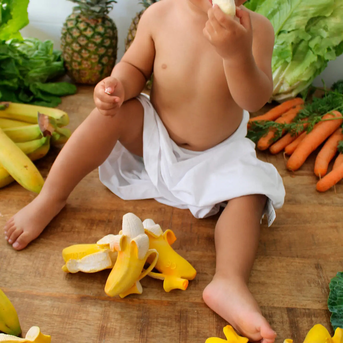 Ana Banana | Oli & Carol Natural Rubber Teether