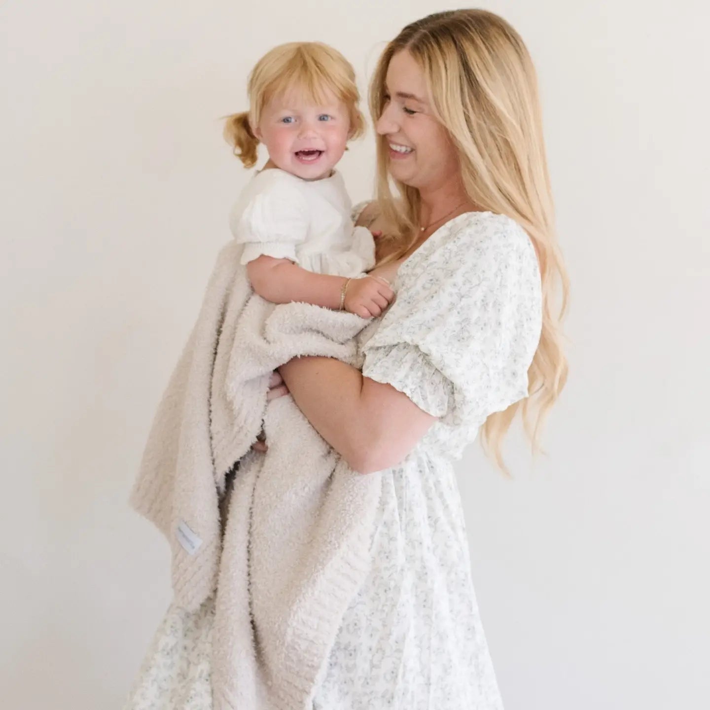 Saranoni Bamboni Receiving Blanket | Buttermilk