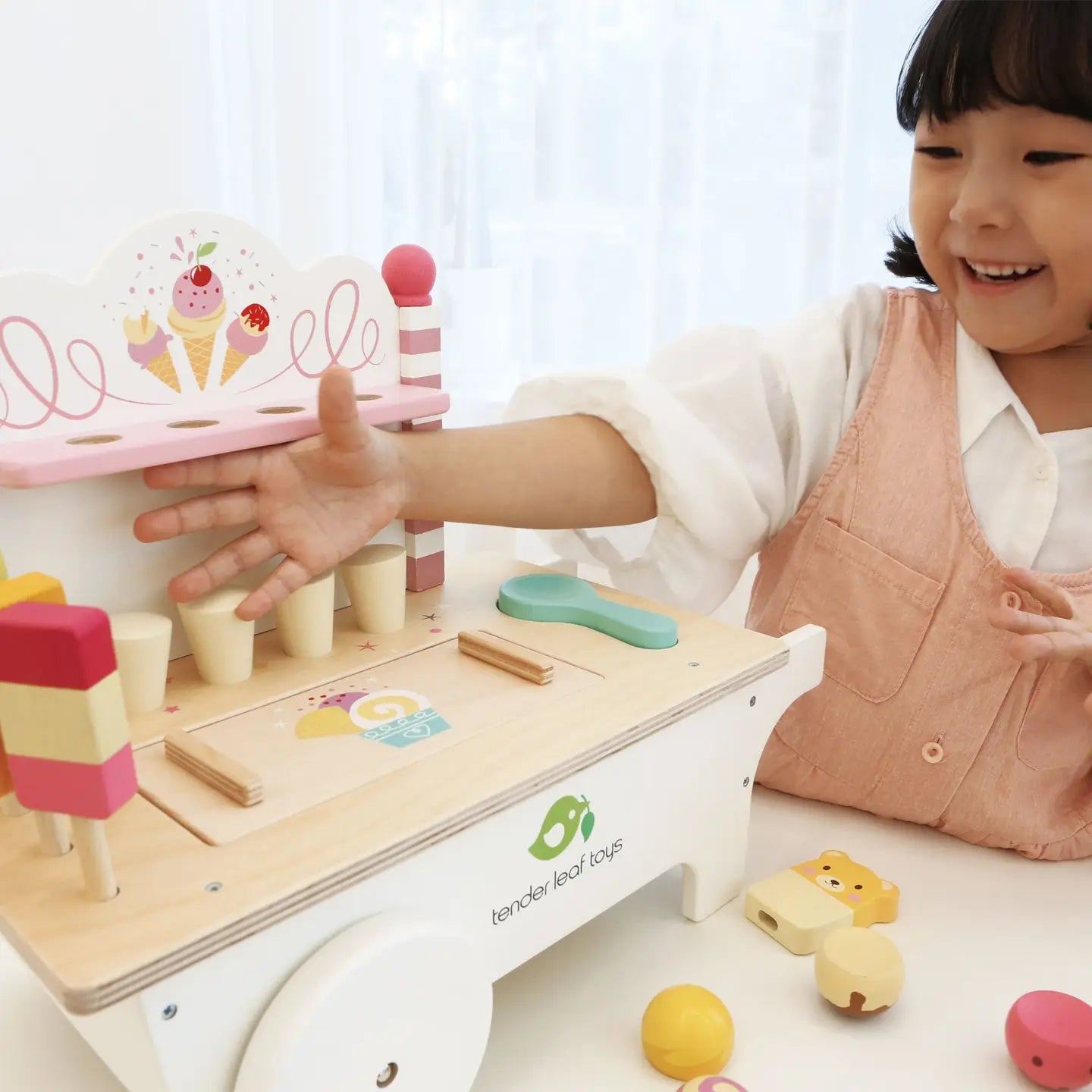 Wooden Ice Cream Cart image 1