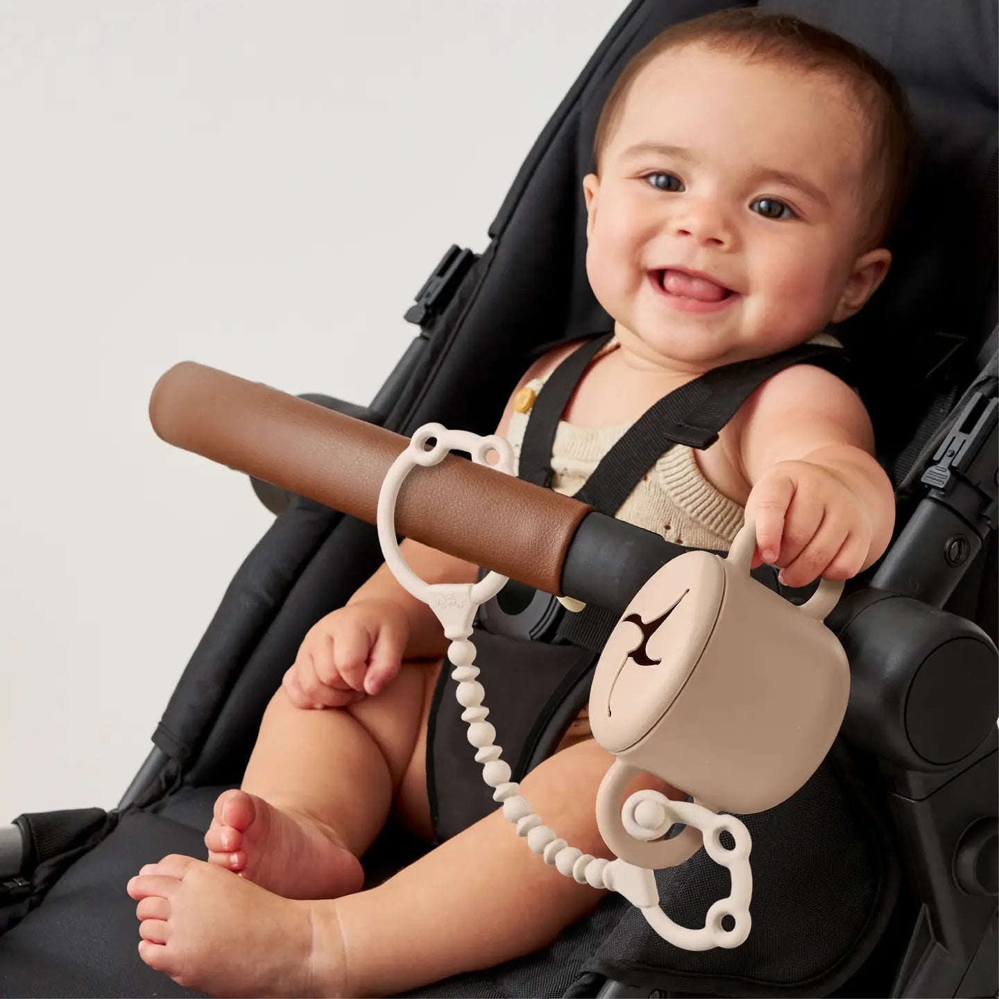 Itzy Strap Pack™ | Toy and Snack Cup Strap
