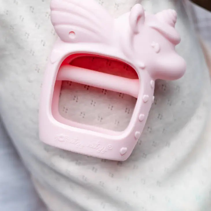Itzy Ritzy Bitzy Grip image 1