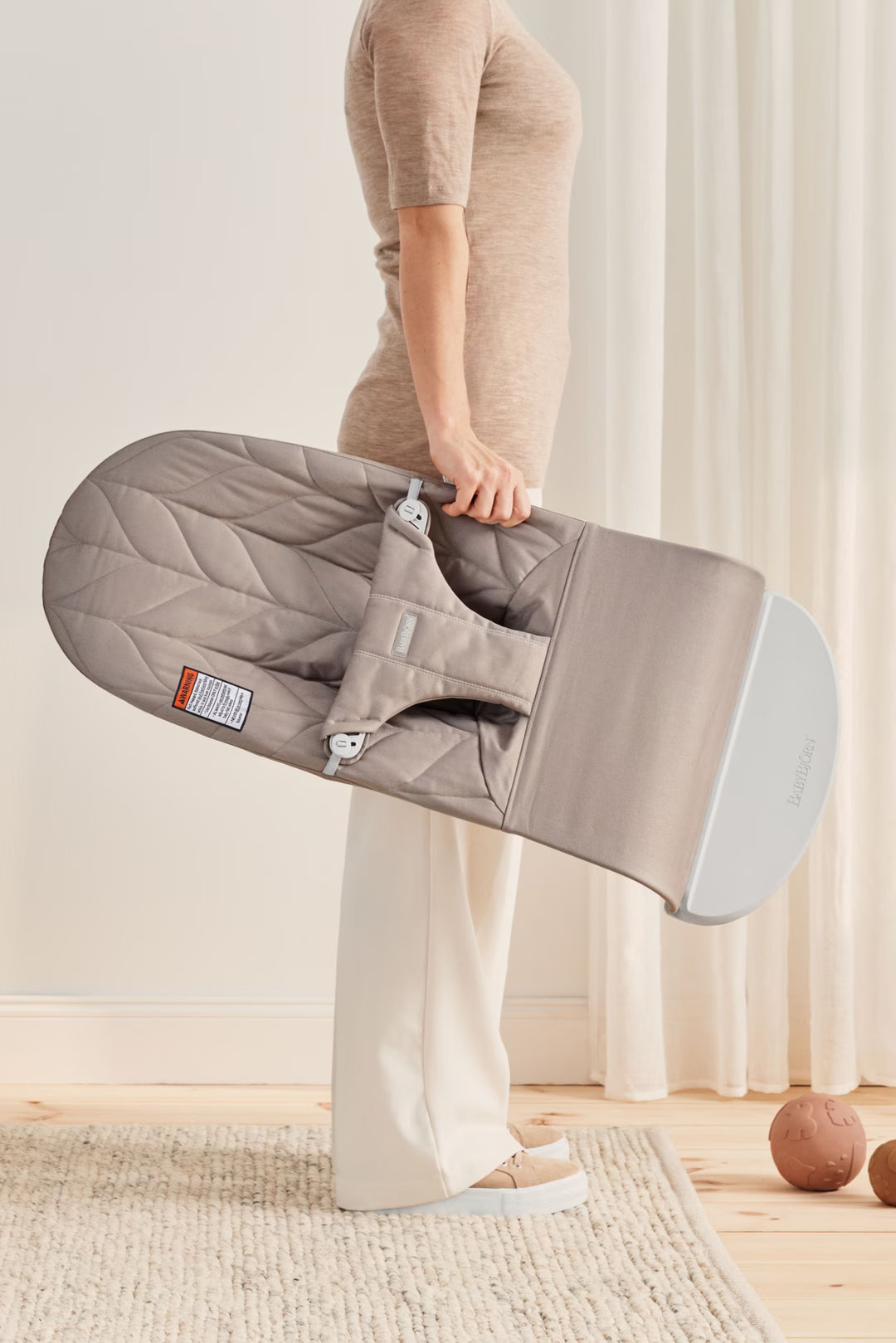 BabyBjorn Bouncer Bliss | Woven Petal Quilt