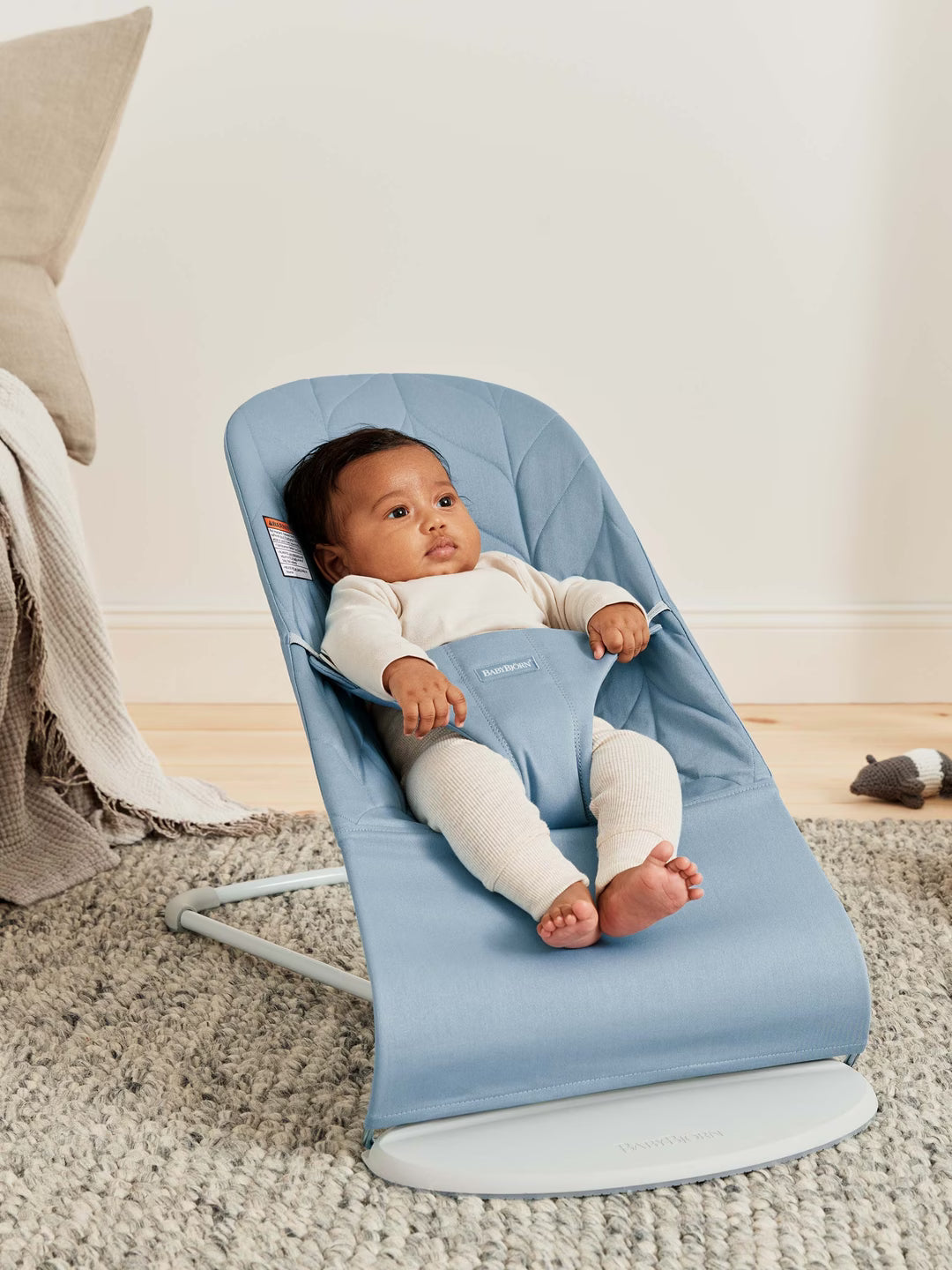 BabyBjorn Bouncer Bliss | Woven Petal Quilt