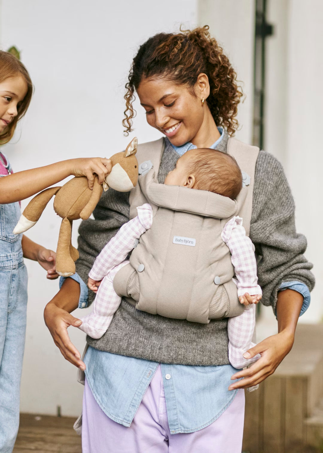BabyBjorn Baby Carrier Hold